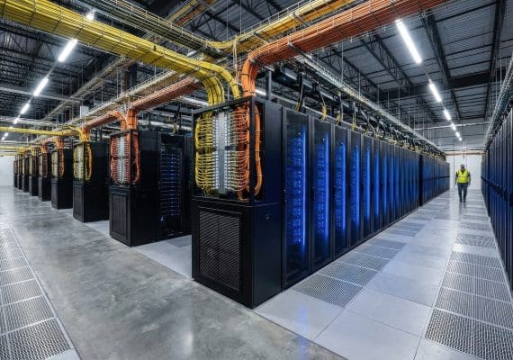 AdobeStock_1966106364-570×400